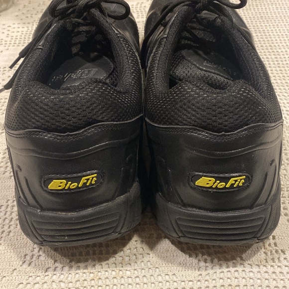 Bio Fit Orth Feet Black Leather Sneakers, Size 13 Wide. - Picture 5 of 9